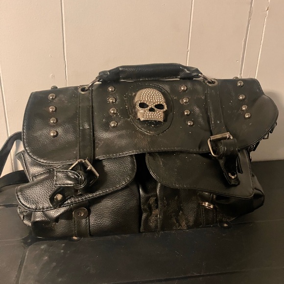 Women Skull Flip Handbag Black Studded  Leather - Picture 1 of 3